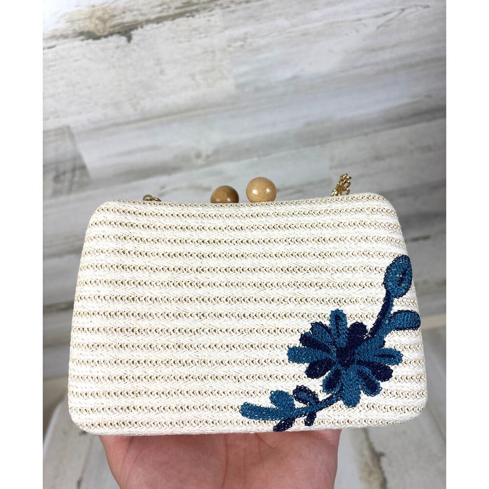 Haute Hippie Womens Cream Blue Embroidered Chain Crossbody Boho Bag Purse NEW - Picture 1 of 4